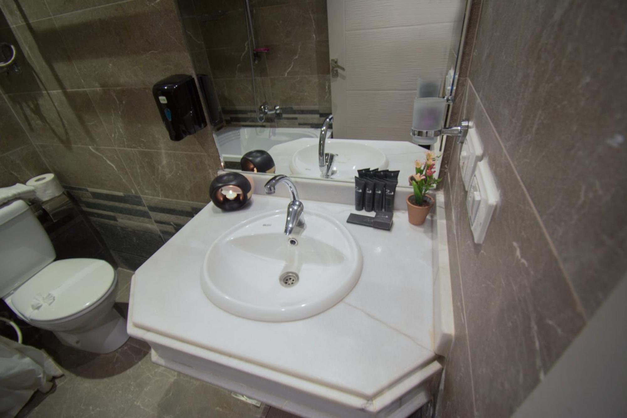 Nile Guardian Hotel Giza Экстерьер фото